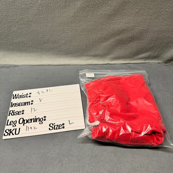 Nike Club Shorts Mens Large Red Fleece Sportswear + Pockets Activewear Comfy - Picture 7 of 7